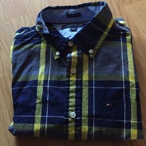 Men’s long sleeve button down shirt
